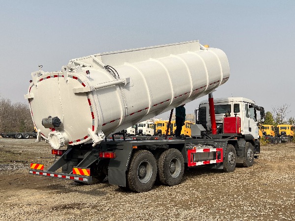 8x4重汽汕德卡SGZ5311GWNZZ6C5型污泥運輸車(chē)|26立方重汽汕德卡污泥自卸車(chē)